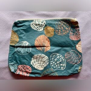 ALOHA Collection - Kealopiko Max Pouch